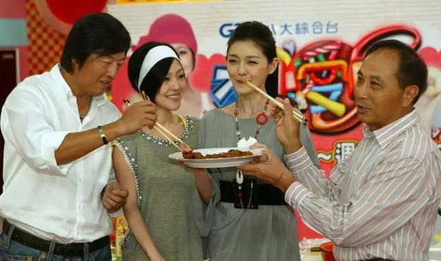 大S|汪小菲终于回应大S再婚,一个称呼切断所有情分,大S太不值得