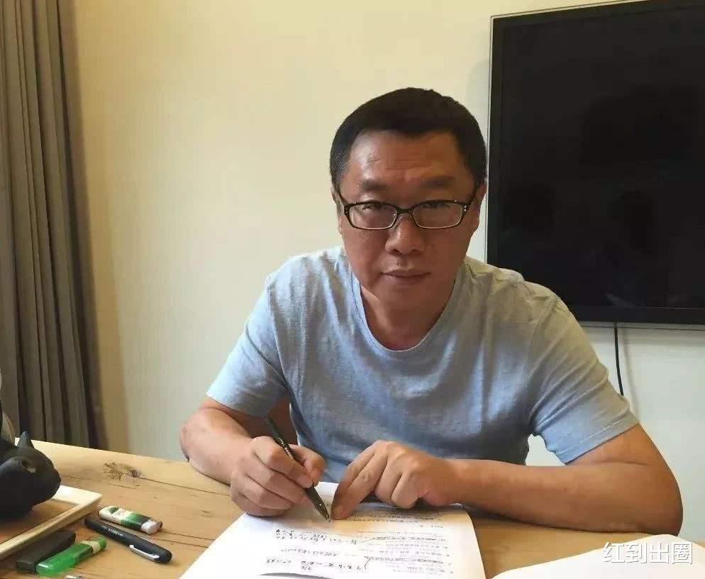 九夜茴|大瓜！凤凰传媒总裁被曝出轨，职员艾特正宫公开自己怀孕走投无路