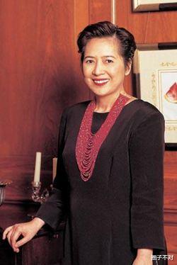 李嘉欣|“富豪狙击手”李嘉欣：收李嘉诚三千万过夜费，多次挑衅何超琼