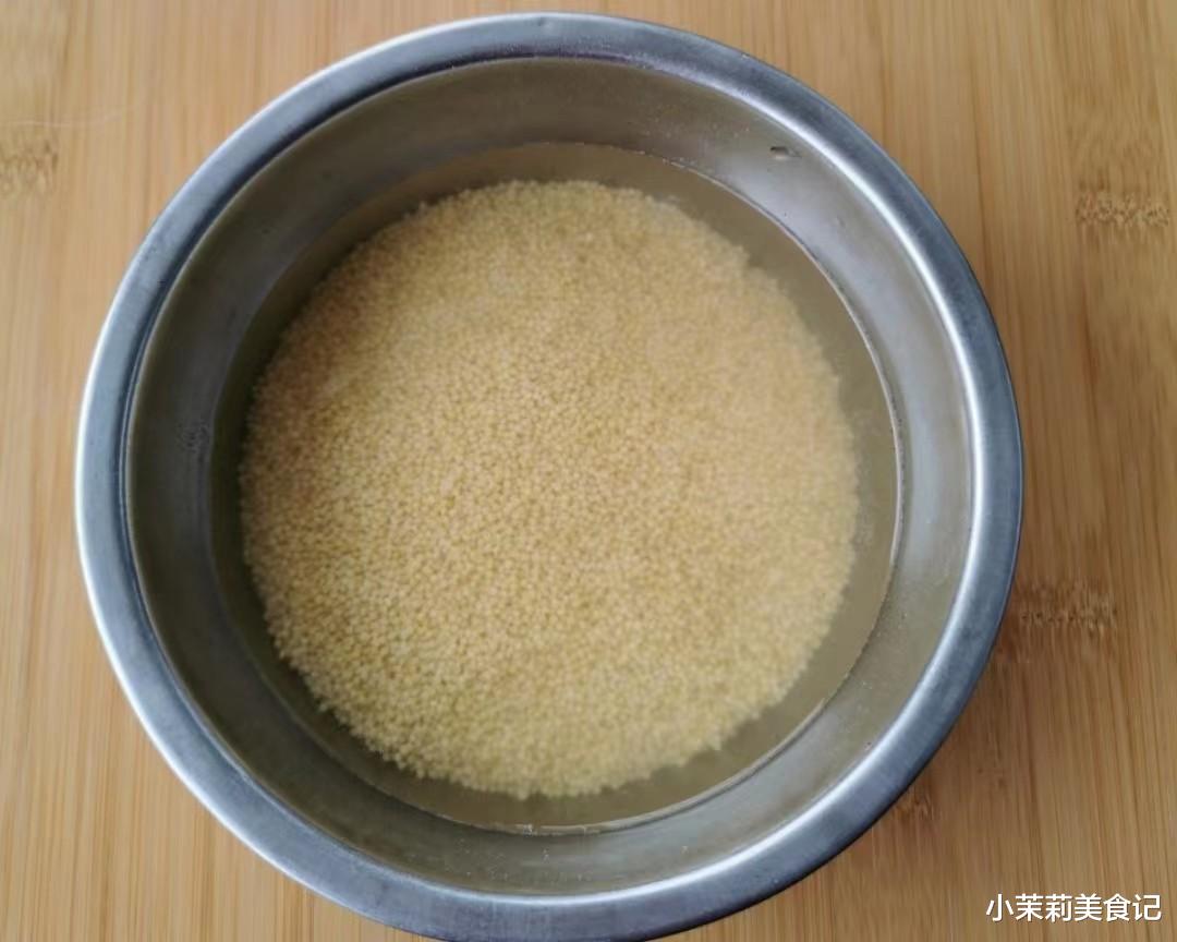 “睡不好,百病来”,建议大家多吃4样,安心除烦,睡得香精力旺