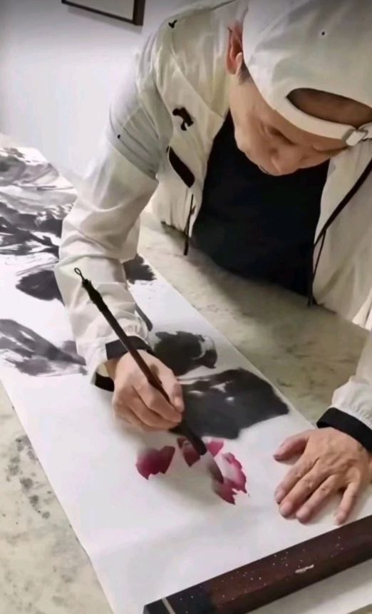 赌王|潘长江不卖酒改立画家人设，自吹自擂说一幅价值2000万，网友：白给我都不要