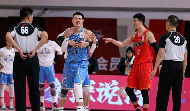 詹姆斯·哈登|CCTV5直播！吉林VS首钢不给机会雅尼斯或上演全武行王晗以小博大
