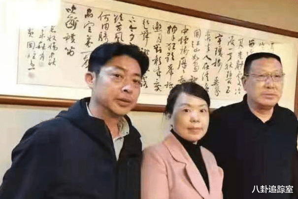 潘克直播带货被诟病,称律师和卖货不矛盾,网友:真相路上加个油