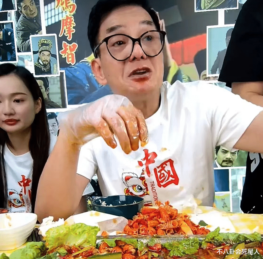 |又一批过气港星定居内地，渴望在内地买房，住二线城市当网红