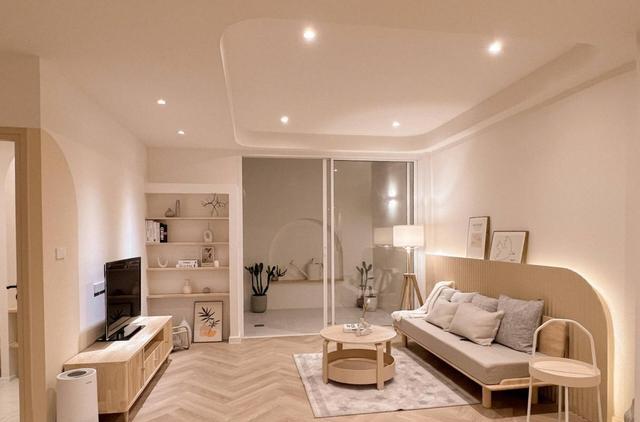 2层小洋房,“清汤寡水”的设计,说不出来哪里特别,但就是喜欢