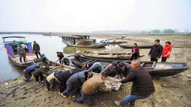 |长江禁渔三年后，鱼类数量太多咋办？网友建议开放休闲垂钓