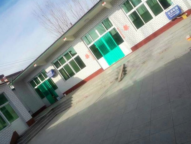 晒晒我的农村婚房,占地面积600平,厨房超级大,卧室谁见过?