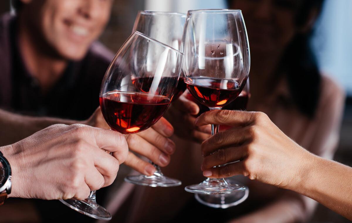 |影星廖启智因胃癌去世,生活中有这几个坏习惯,胃容易出问题