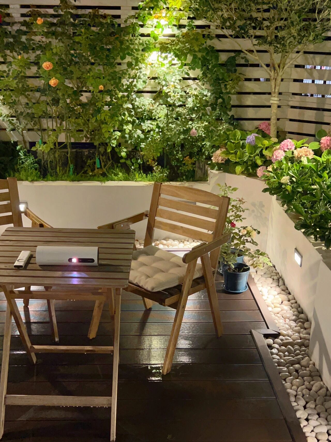 防水|没院子，买栋带露台的顶层，花2.3w把32平露台改造成花园，太美了