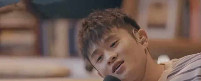 律师函|为了躲酒跑进猪圈,让谢娜眉头紧锁的操作,却引起都市人的共鸣