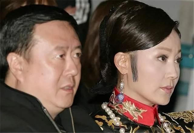 尤小刚|导演尤小刚,有过两段婚姻,第三任妻子比他小30岁