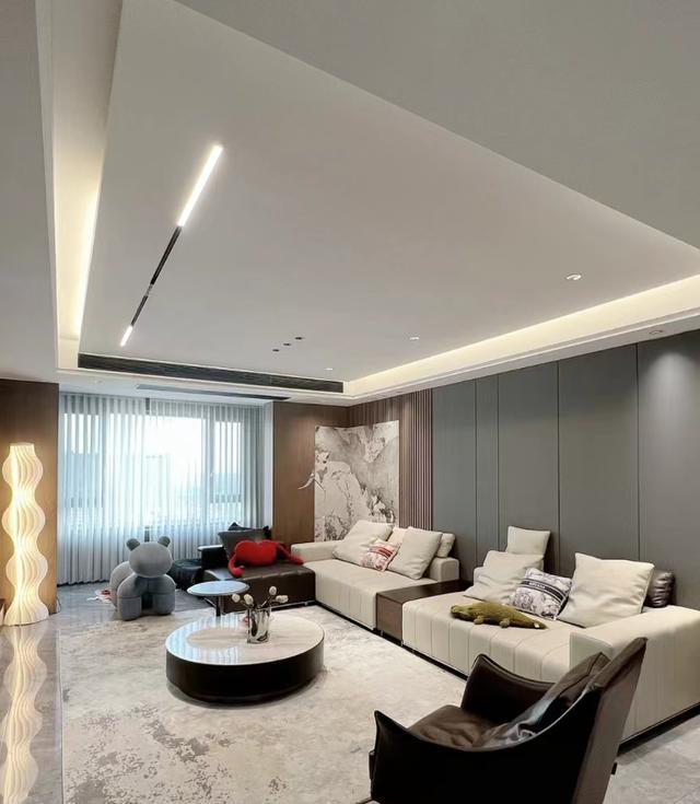 看了他家172的房才知道什么叫高雅,全屋没有一丝俗气,太美了