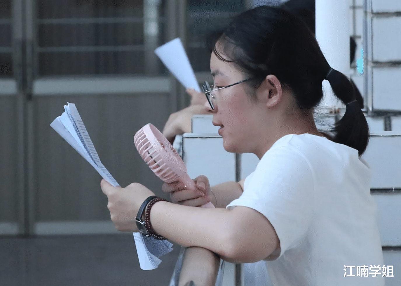 河北|为了延迟毕业,不少学生考试“主动挂科”,老师:内卷已经开始