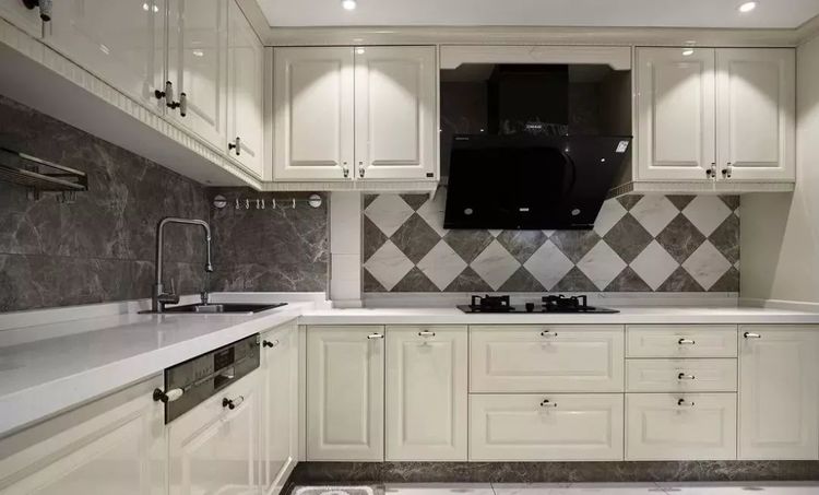 厨房这样装好看又实用,再也不担心难清洁了!