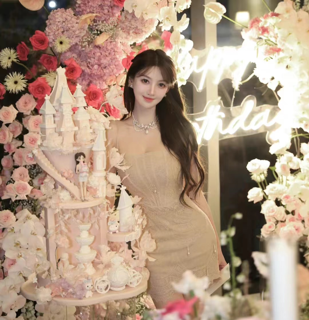 黄晓明|Baby和黄晓明这边，又掀起了“旧情复燃”的迷雾。