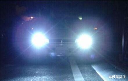 车灯使用10大技巧，车主务必要知道，重要时刻可保命