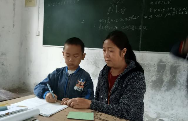 特岗教师|多地开启特岗教师招聘，大专生上岸的好时机，体音美专业需求增多