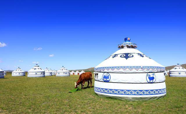 海边|在蒙古包过夜，如果女主人在床头系上红绳，为何呢