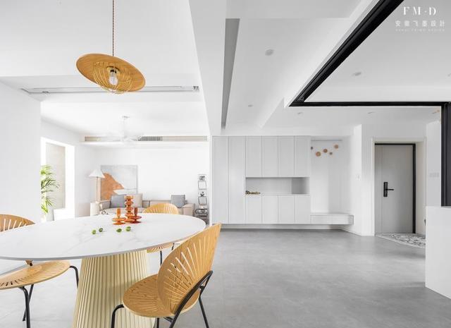 188顶复式，拆入户花园、封露台成就大格局，装好实际只花20万