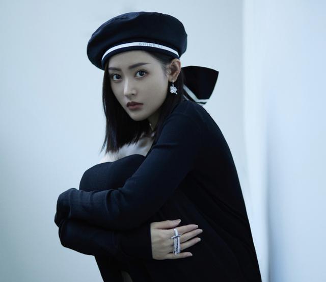 张天爱|从人缘爆棚到连上3个热搜,张天爱或成《乘风破浪》最大“黑马”