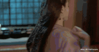 袁姗姗|同样是演美人出浴,把张曼玉林青霞和袁姗姗放一起,差距就出来了