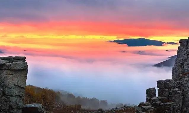 莒县|秋染阿斯哈图石林