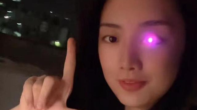 北京90后女子成为义眼师：18岁因车祸失去右眼，曾是一名舞蹈演员