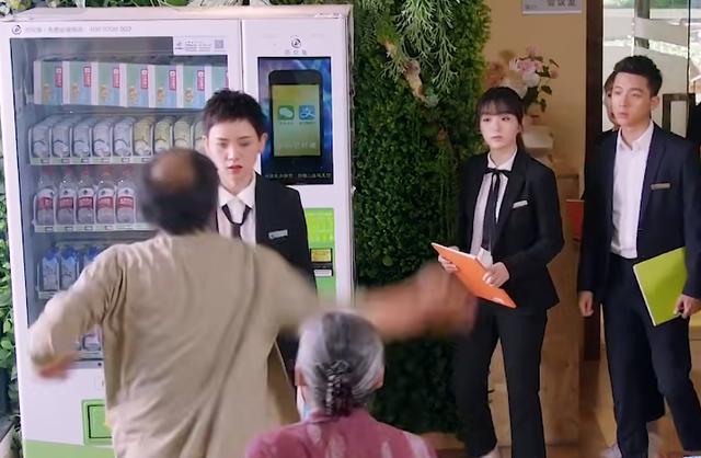 樊胜美|国产剧对穷人的塑造：王庆来让弟弟找工作，樊胜美妈妈重男轻女