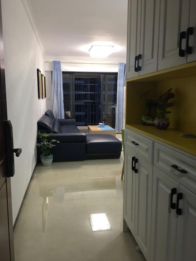 72平米两居室新房入住,说不上华丽,但是符合大部分家庭的需求