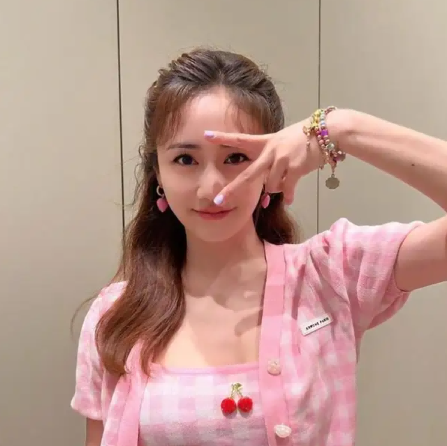 霍思燕|9次试管、高龄拼4胎、换风水房子，这8位女星为怀孕，吃尽苦头