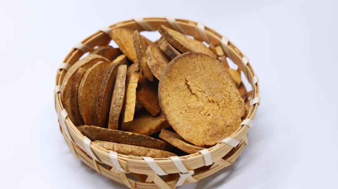 泽泻|中医里的一个常用良药,有养益五脏、祛除水湿、化湿降浊3大妙用