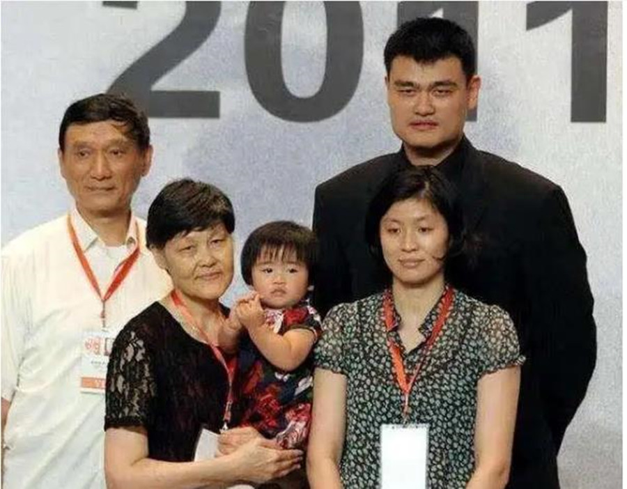 张镇麟|张镇麟母亲副局，安置体育局的姚明母亲方凤娣级别年薪如何？