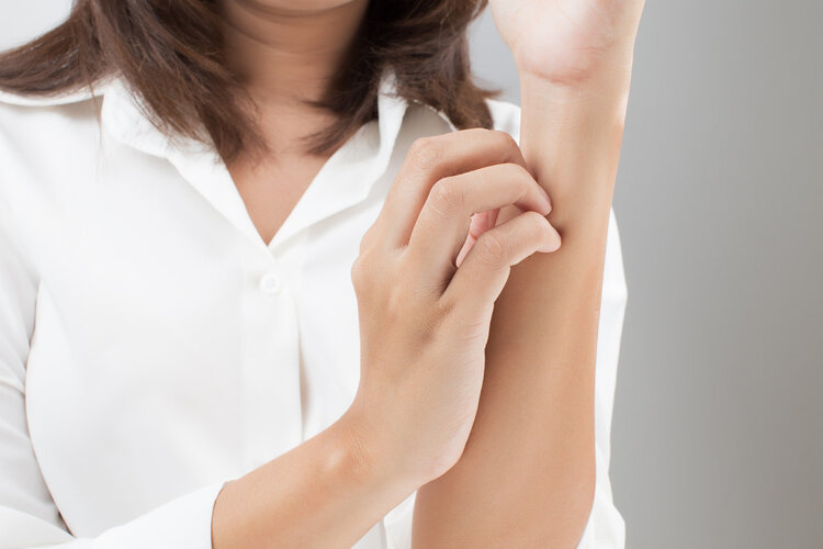 黄皮|“头孢就酒，一喝就走”是谣言？提醒：吃这4类药物，也不能喝酒