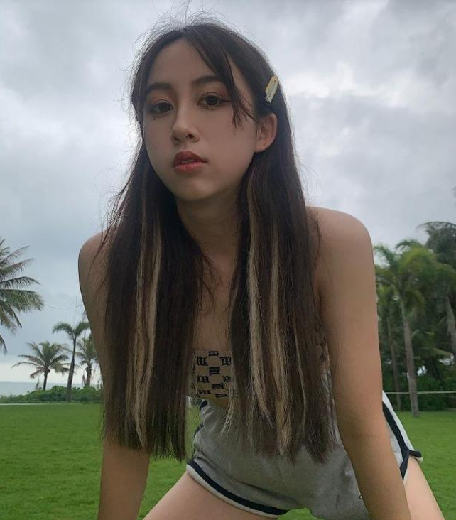 韦世豪|韦世豪月薪42万将成过去式，传娇妻支出巨大，豪宅+豪车或难供养