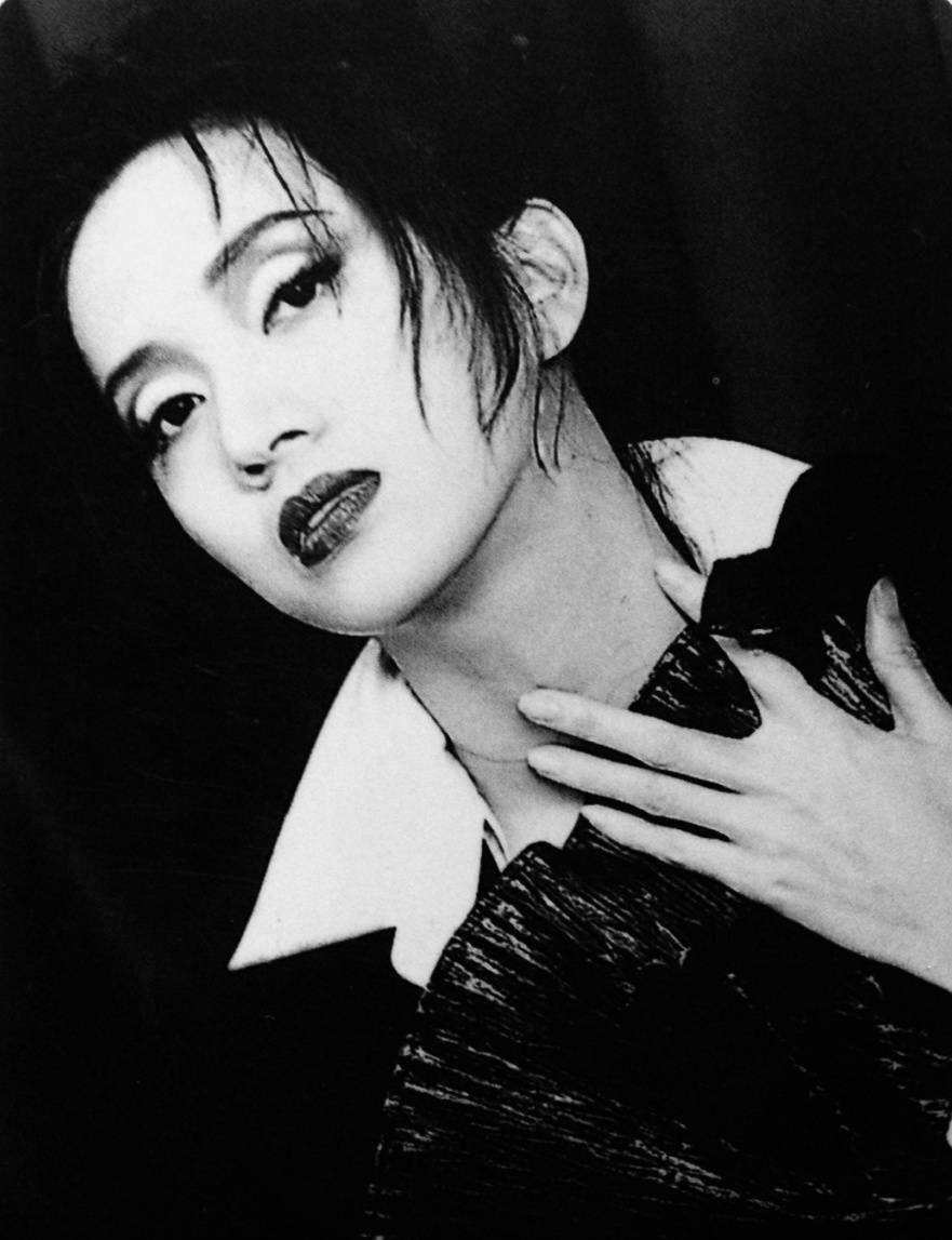 陈慧娴|经过了《千夕之战》之后，陈慧娴和梅艳芳这两位歌星都受到了重创！