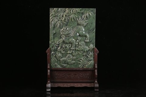 |旧藏  和田碧玉“太狮少狮”插屏