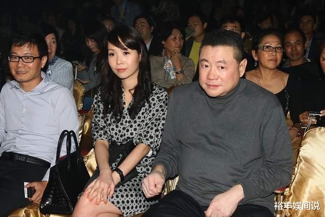 吕丽君|刘銮雄前任吕丽君彻底放飞自我！与男性教练跳芭蕾舞，举止太亲密