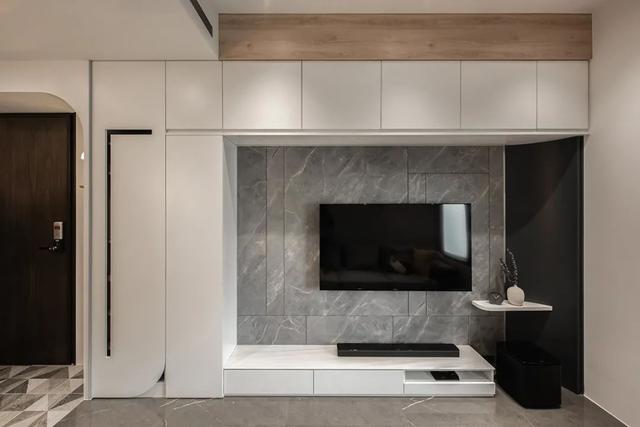 台湾三口之家住50㎡“豪宅”,空间极致利用,装修太有格调了