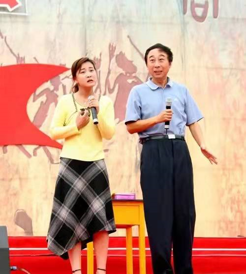 贾玲|贾玲花30w请师傅客串《你好李焕英》,冯巩却怒了!