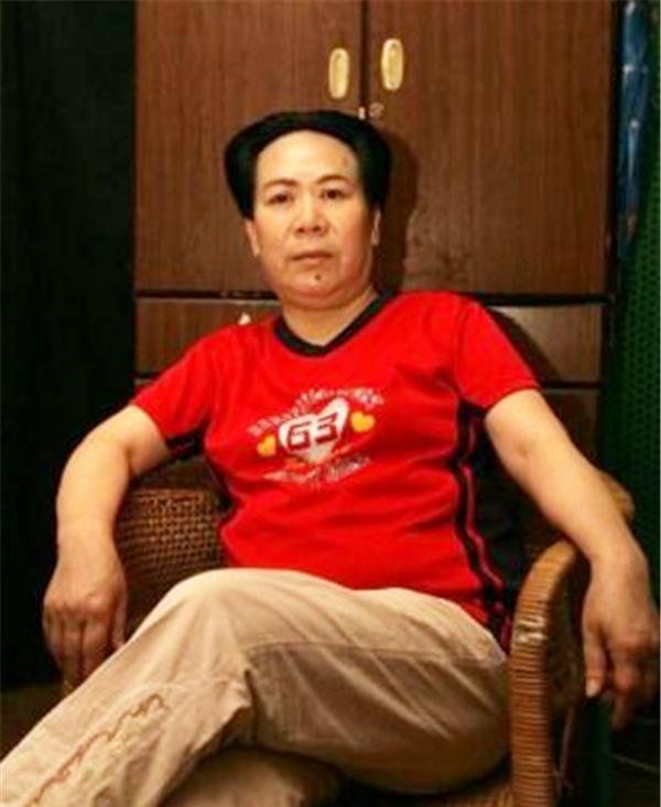 模仿秀|陈燕:特型女演员饰演毛主席,50岁意外走红,丈夫却十分苦恼