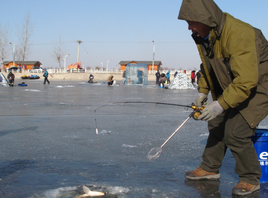 钓鱼|钓鱼圈意外遇难最大的官,深圳钓鱼协会副会长海钓遇险意外身亡