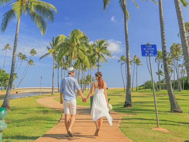 阳台|一对35岁丁克夫妻的家：100㎡旧房不豪装，却活出了别人羡慕的样子