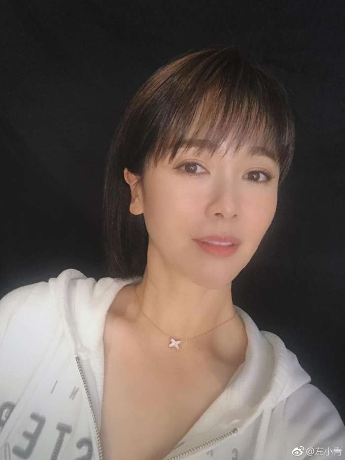 左小青|45岁左小青浓妆艳抹大跳性感舞蹈清纯不再 就不能优雅的老去吗