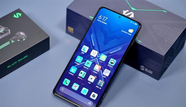 跑分|黑鲨5Pro准备就绪，顶级4nm+5500mAh，18+1TB定下5999