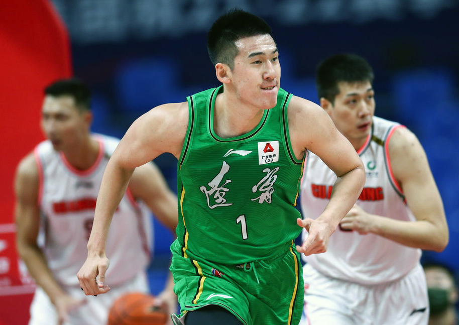 广东男篮|厉害！替补32分钟，20中15狂砍38+12，他让CBA卫冕冠军颜面扫地