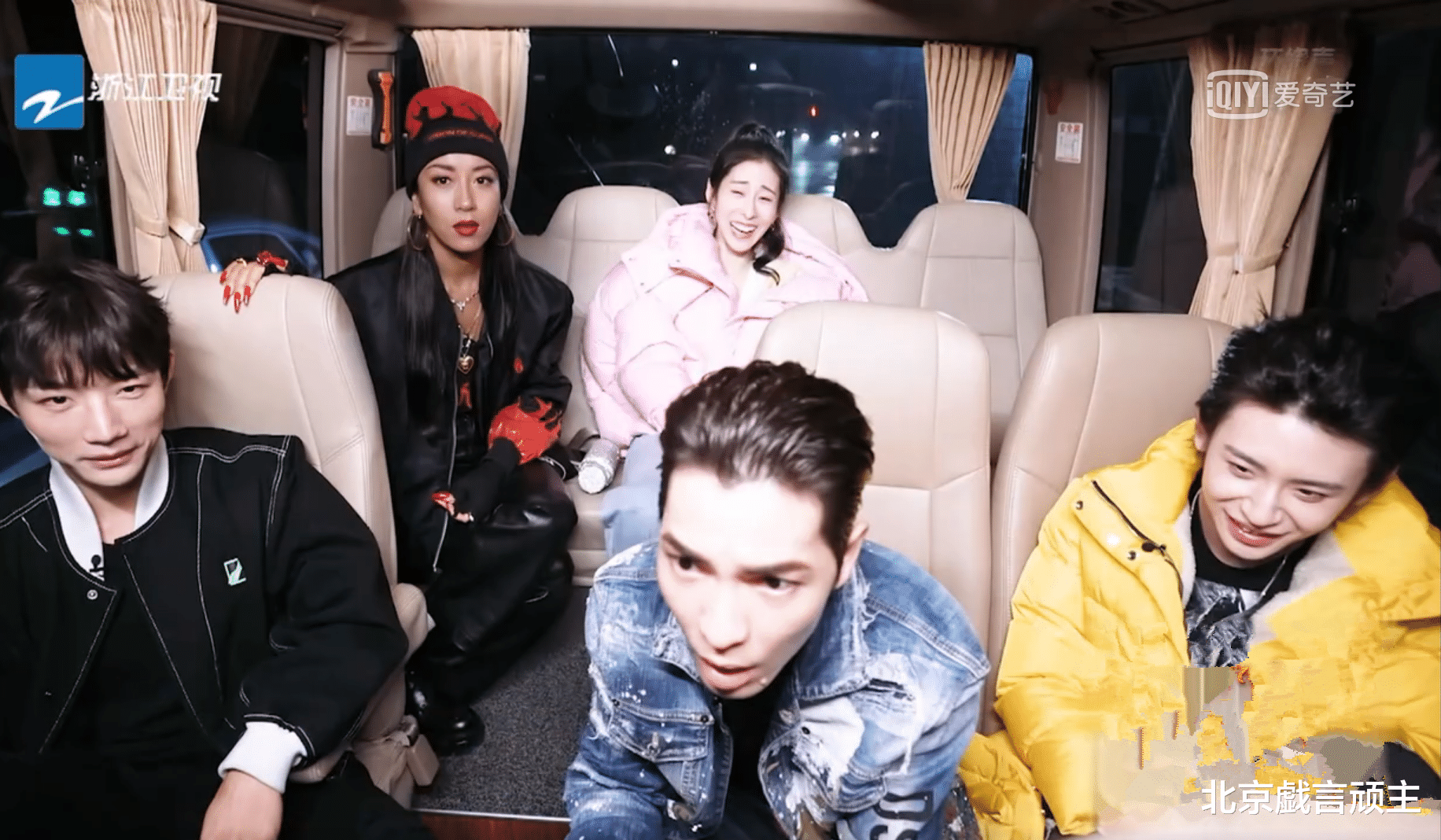 杨丞琳|《闪光的乐队》杨丞琳疯狂撒糖，周洁琼温柔吟唱，唱功迷倒一片！