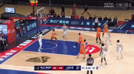 上海男篮|傻了！首秀就坏！33分钟9失误！中国男篮又杀出一超级新秀
