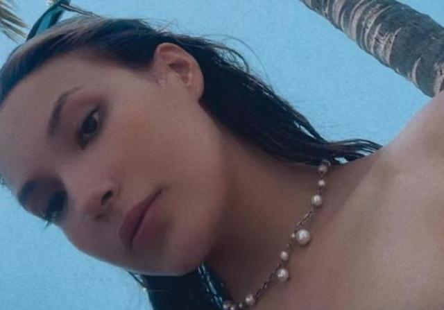 谷爱凌|玩嗨了！谷爱凌与好友海上冲浪，接受外媒采访，堪称高情商发言