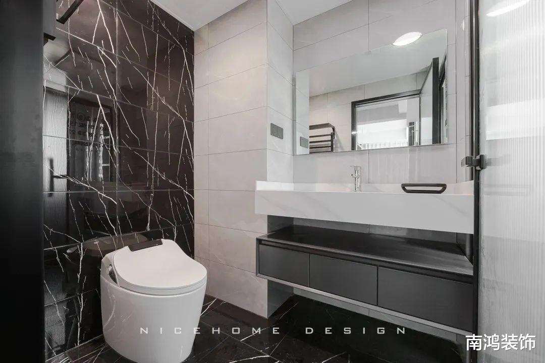 温柔灰包裹的二人居,自由感与浪漫感的双重收获!