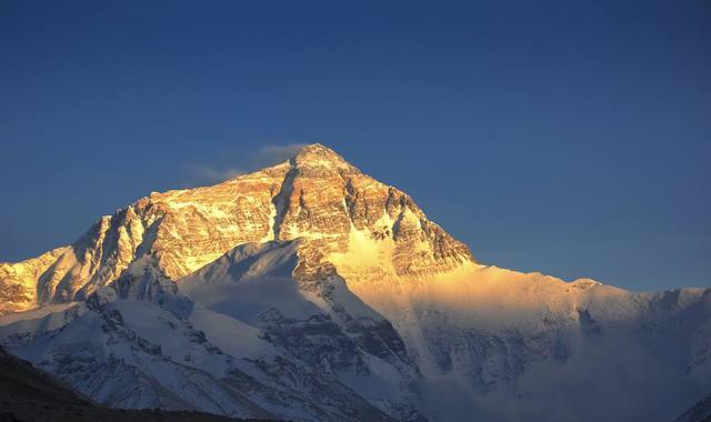 喜马拉雅山“秘密”被曝光,内部另有玄机,竟隐藏“新世界”?